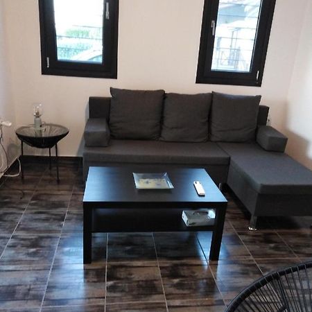 Villa Σπίτι Με Σοφίτα Μπροστά Στη Θάλασσα Trápeza Esterno foto
