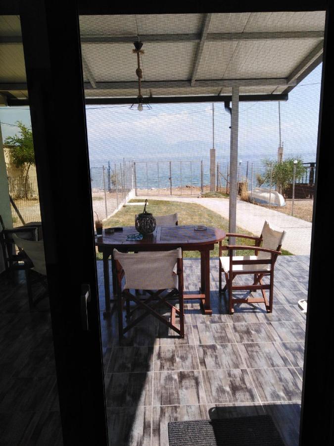 Villa Σπίτι Με Σοφίτα Μπροστά Στη Θάλασσα Trápeza Esterno foto