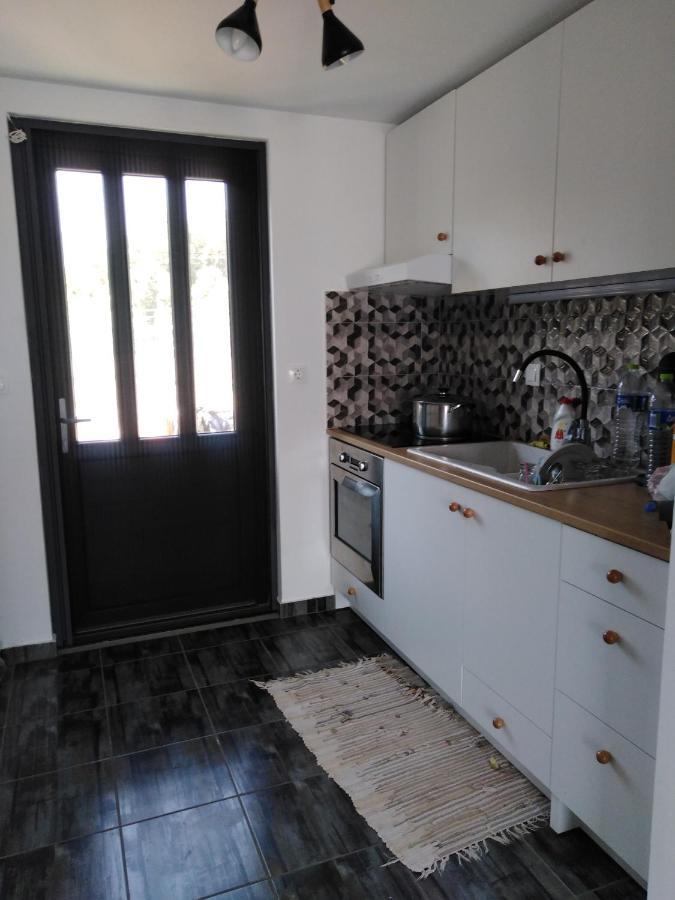 Villa Σπίτι Με Σοφίτα Μπροστά Στη Θάλασσα Trápeza Esterno foto